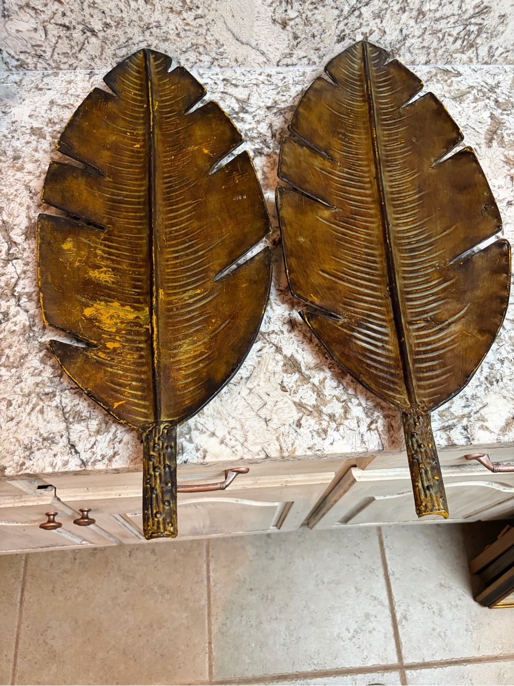 Golden Leaf Wall Decor or accent tray Set - Metallic Gold Home Accent palm XL